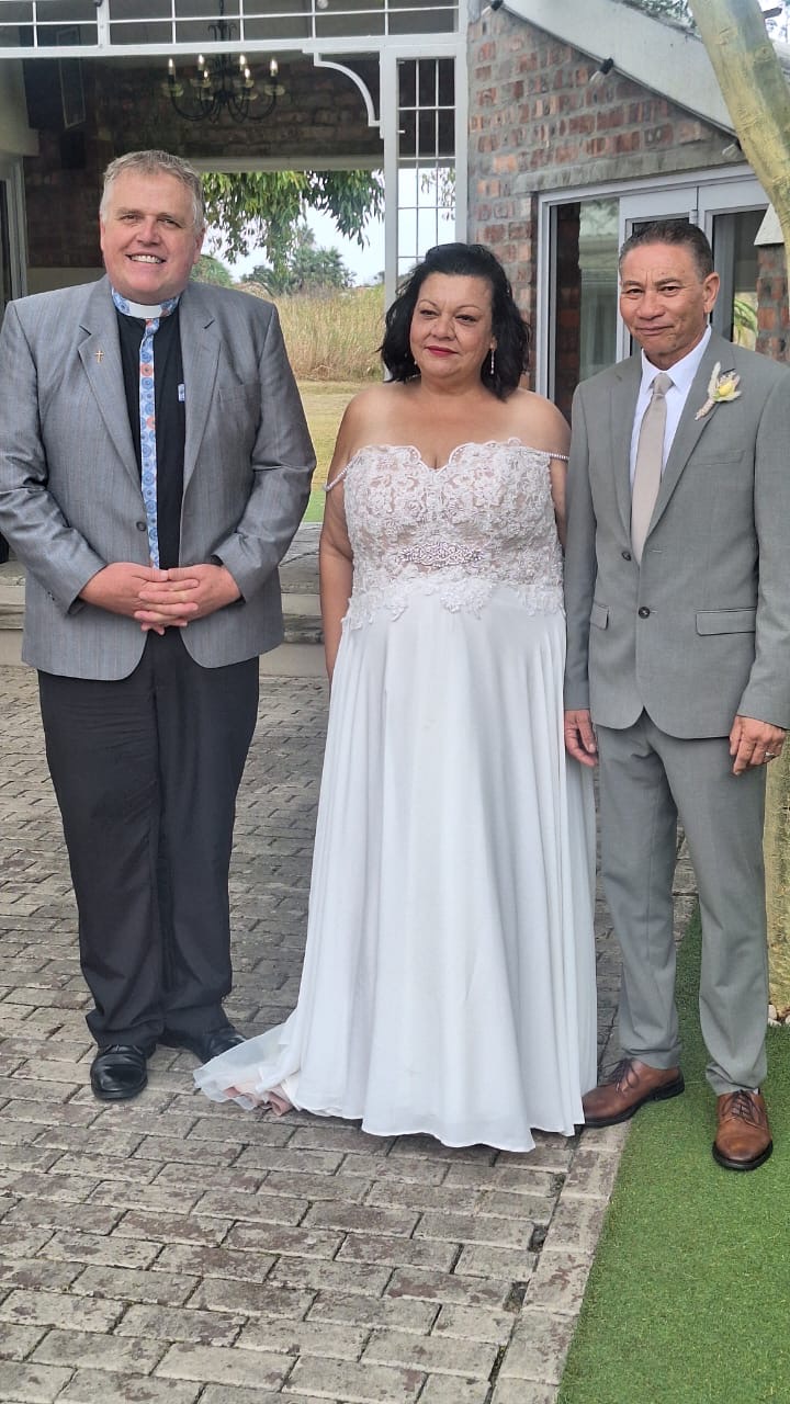 Wedding ceremony by Dr. Gerrit Rademeyer in Kou-Kamma